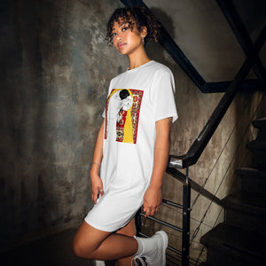 The Kiss T-shirt dress